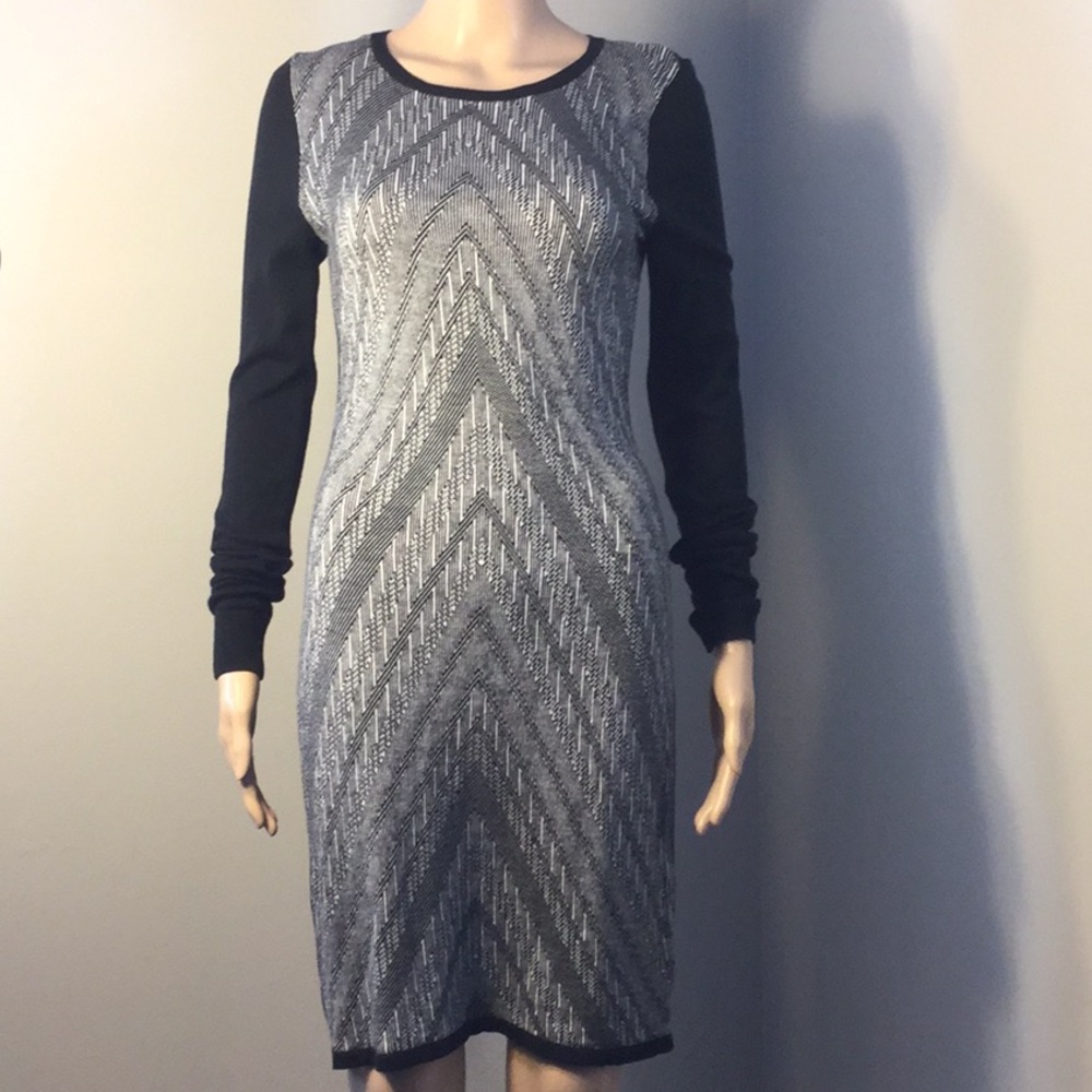 MOSSIMO BLACK/GRAY LONG-SLEEVE SHEATH MIDI DRESS